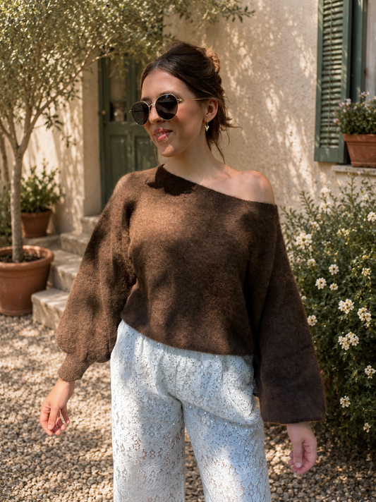 ADÉLE Off Shoulder Trui Bruin